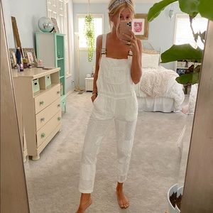 Reposhing** Free people White eyelet overalls